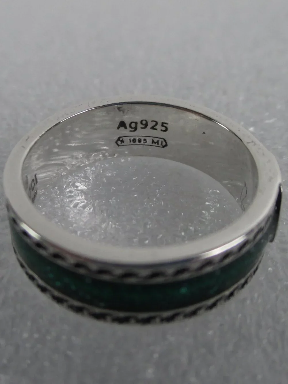 GUCCI STERLING SILVER & ENAMEL INTERLOCKING G RING